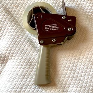 3M machine for taping packages